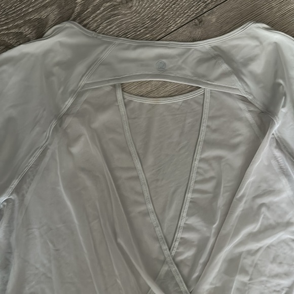 Lululemon Open-Back Top - Picture 3 of 3